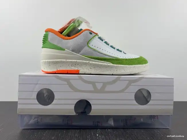 Jordan Retro (W) TITAN Low 2 DV6206-183 0509